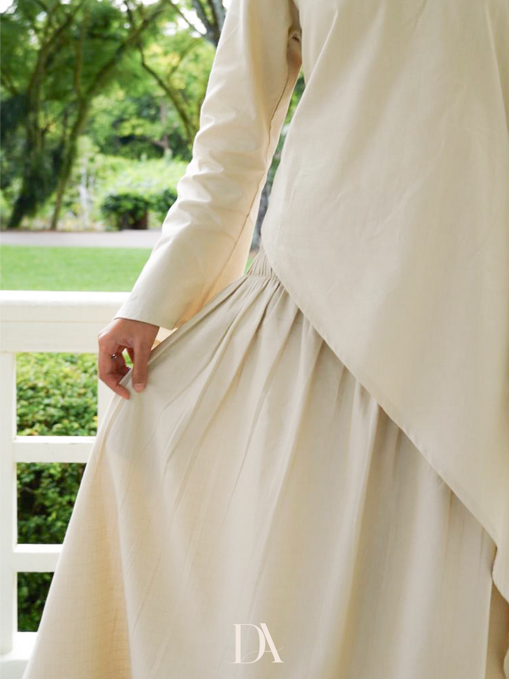 Serong Set – Biscotti